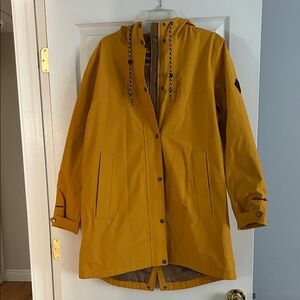 Eddie Bauer - yellow raincoat